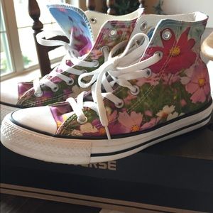 Converse high top Chuck Taylor’s